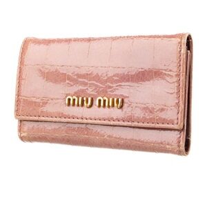 Miu Miu  Pink Leather Snap Closure Long Wallet